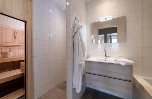 Colijnsplaat Apartment | Apartment in Colijnsplaat near Lake and Sauna