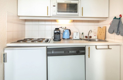 Doucy-Combelouviere Apartment | Apartment in Doucy with Mountain Views