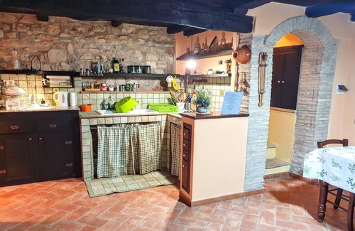 Baiano House | Apartment in Firenzuola near Lake Arezzo