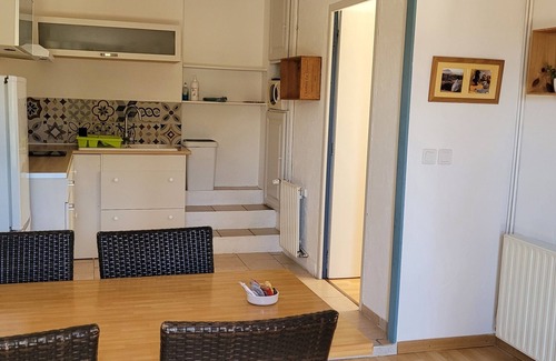 Trans-en-Provence Apartment | Apartment in a villa in the heart of Provenc!