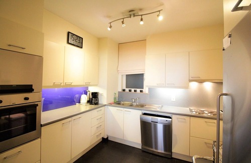 Knokke Apartment | Apartment in Het Zoute near Zeedijk Promenade