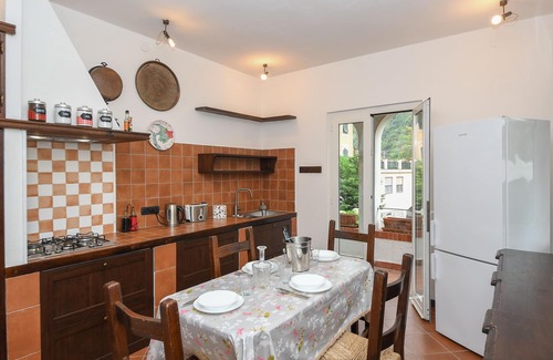Ellera House | Apartment in villa 5 km from the sea