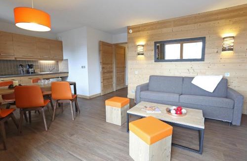 Les Menuires Apartment | Apartment in Les Menuires with Spa & Pool