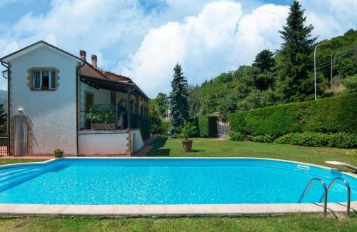 Borgiano di Serrapetrona Apartment | Apartment in Marche near Lame Rosse