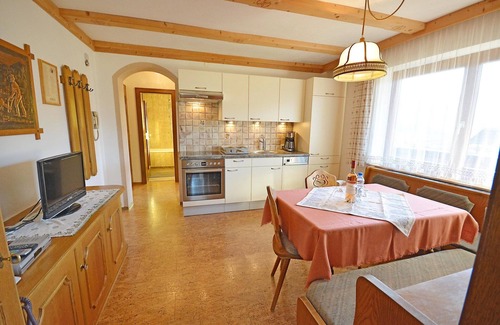 Arzl im Piztal Apartment | Apartment in Pitztal near Ski Slopes