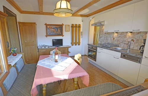 Arzl im Piztal Apartment | Apartment in Pitztal with Mountain Views