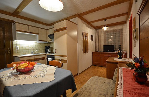 Arzl im Piztal Apartment | Apartment in Pitztal with Mountain Views