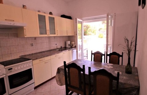 Palit Apartment | Apartment in Palit with Terrace, Air condition, WIFI, Washing machine (4386-1)