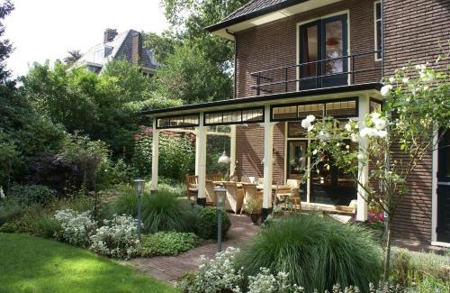 Bilthoven Apartment | Apartment in Romantic Villa
