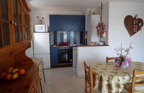 Agay Apartment | Apartment in secure residence with swimming pool facing the sea