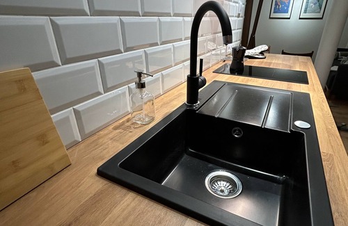Muranow Apartment | Apartment in the Center of Warsaw in a historic building next to the Old Town.
