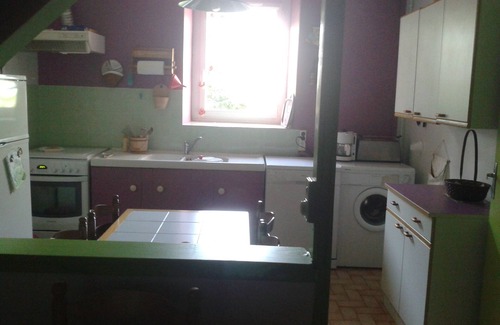 Landos Apartment | Apartment in the heart of a renovated farmhouse, 2 bedrooms, sleeps 6, well-equipped