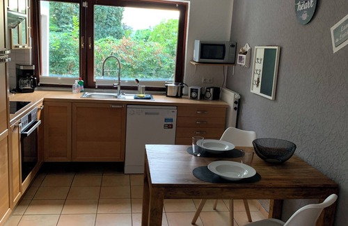 Stelle Apartment | Apartment in the suburbs of Hamburg with garden, dogs welcome!