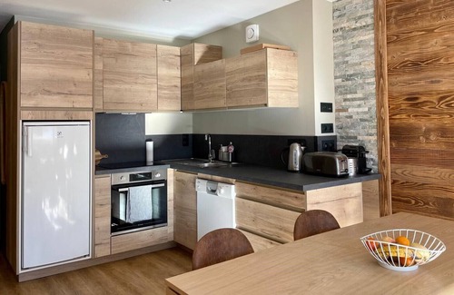 Le Cret Apartment | Apartment in Val d'Isère, 2 bedrooms, close to the centre, ideal for families,