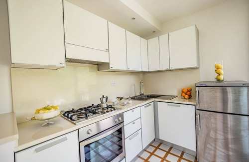 Raito Apartment | Apartment in Vietri S/M only 4 km from Salerno and its famous "Luci d'Artista"