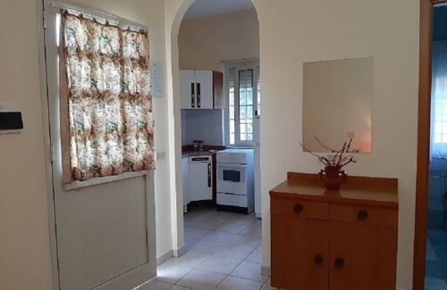 San Giorgio Apartment | Apartment in villa Bianca with 1 bedroom very close to the sea.