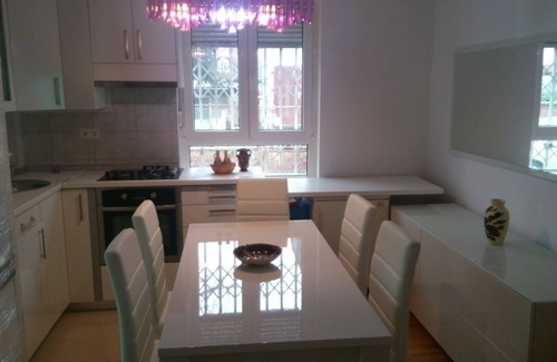Zagreb Apartment | Apartment in Zagreb with Balcony, WIFI, Washing machine (4292-1)