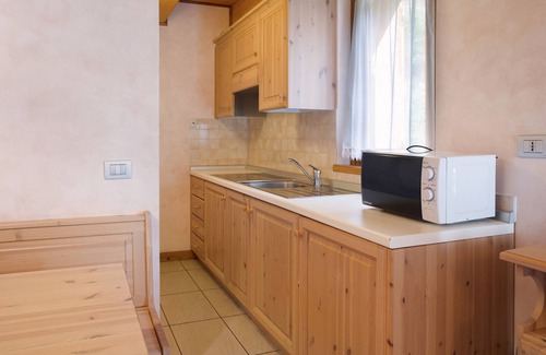 Chiesa in Valmalenco Apartment | Apartment 'Casa Vacanza La Rocca Bilocale' with Mountain View, Balcony & Wi-Fi