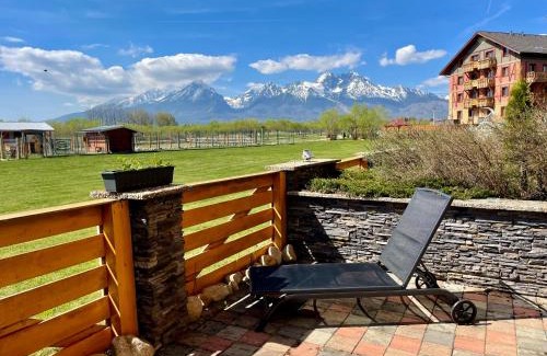 Velka Lomnica Apartment | Apartment JENNY- stunning view of High Tatras