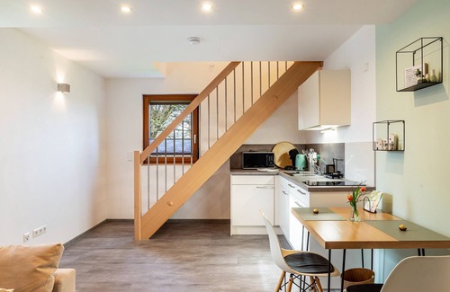 Oetisheim Apartment | Apartment 'Kräuterglück' with Shared Garden and Wi-Fi
