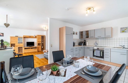 Reichartshausen Apartment | Apartment 'Kraichgau-Nest' with Private Terrace and Wi-Fi