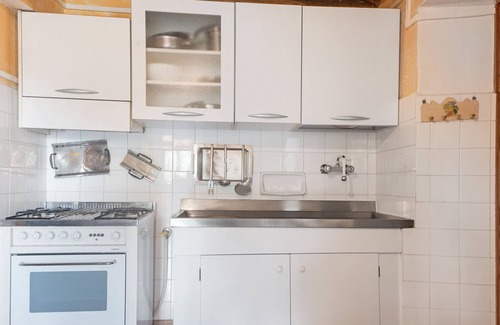 Borzonasca Apartment | Apartment 'La Casa della Nonna' with Mountain View, Pool & Wi-Fi