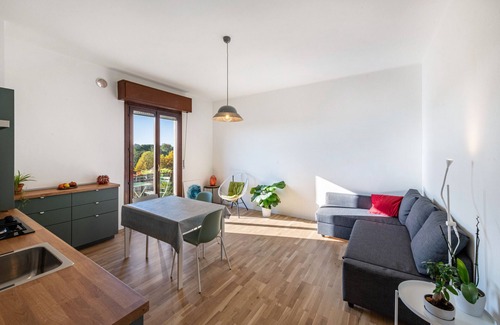 San Zeno Apartment | Apartment 'La Casetta' with Balcony and Air Conditioning