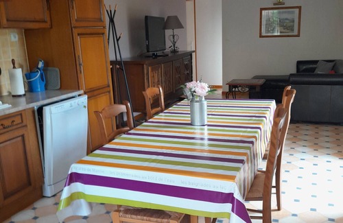 Seyssel Apartment | Apartment 'La Fontaine Bénite' with Private Terrace, Wi-Fi and Air Conditioning