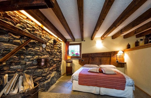 Grand Haury Apartment | Apartment "La Méizòn de Felise - La Crotta" with Mountain View, Shared Garden & Wi-Fi