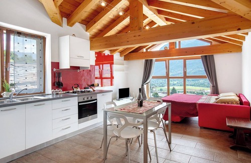Montan-Angelin-Arensod Apartment | Apartment 'La Maison De Carletto' with Mountain View