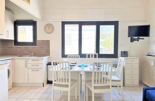 Cavaliere Beach Apartment | Apartment Le Lavandou, studio flat, 4 persons