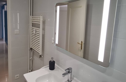 Plantieres Queuleu Apartment | Apartment legouest located a few steps from the Pompidou, the Muz of the metz station