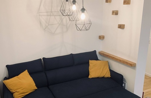 Leonberg Apartment | Apartment 'Leonberg' with Balcony and Wi-Fi