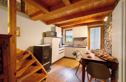 Brusson Apartment | Apartment "Lodge de la Fontaine" with Mountain View, Private Garden & 3 Balconies