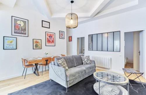 Charonne Apartment | Apartment Loft Père Lachaise by Studio prestige