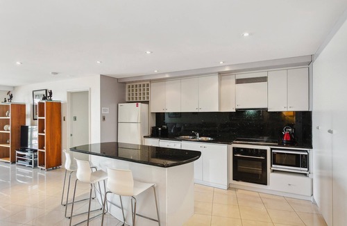 Scarborough Apartment | Apartment M307 - eclectic icon with spectacular views!