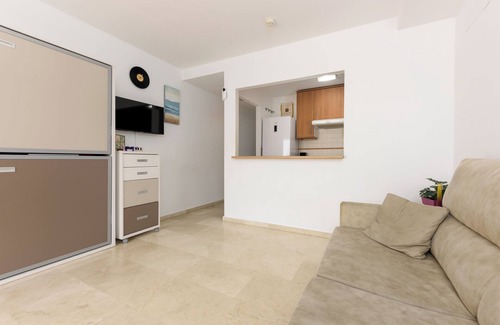 Marina de Casares Apartment | Apartment 'Marina 122' with Shared Pool, Wi-Fi and Air Conditioning