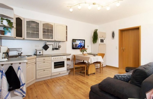 Ellefeld Apartment | Apartment Marie, bathtub, WC, 2 bedrooms - Ferienwohnungen Möckel