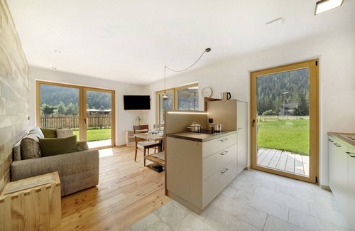 Ultimo Apartment | Apartment "Masi Rosmarin" with Mountain View, Private Terrace and Wi-Fi