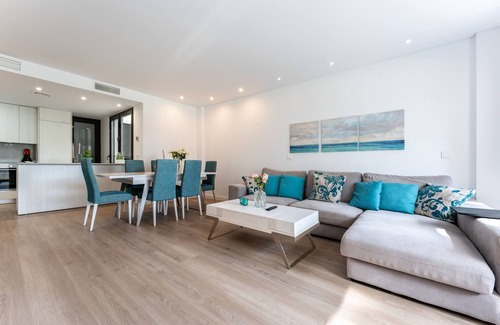 La Cala de Mijas Apartment | Apartment 'Navigolf 3' with Mountain View, Wi-Fi and Air Conditioning