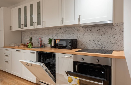 Kosire Apartment | Apartment near Bertramka garden