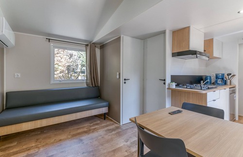 Vaulnaveys-le-Bas RV Rental | Apartment 'Nest 29 N°24' with Mountain View, Wi-Fi and Air Conditioning