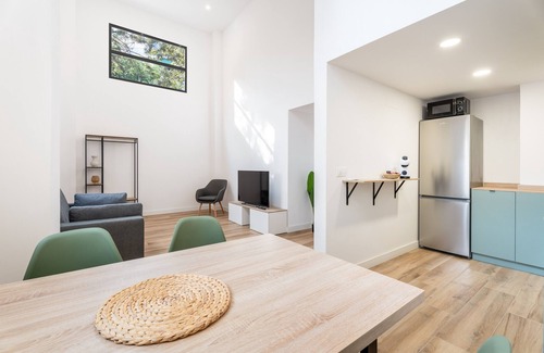 Nou Moles Apartment | Apartment 'Nou Moles' with Wi-Fi and Air Conditioning
