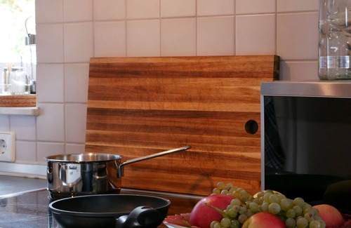 Hohenhaslach Apartment | Apartment 'Nr3' with Shared Terrace, Shared Garden and Wi-Fi
