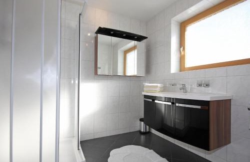 Obernberg am Brenner Apartment | Apartment Obernberg by Interhome