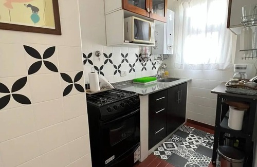 Comuna 11 Apartment | Apartment of 2 Ambi.muy Bright and Warm