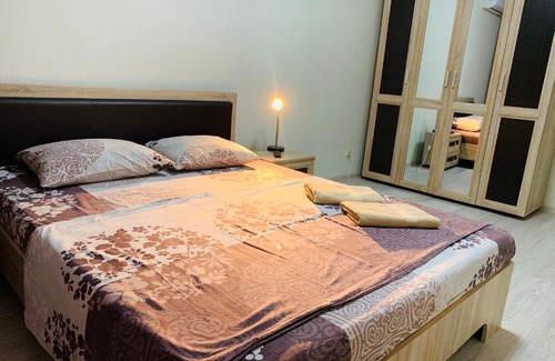 Yessentuki Apartment | Apartment on Ordzhonikidze 84 Red