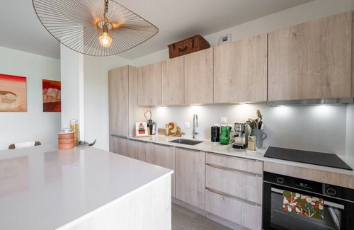 Bastide-Brazza Apartment | Apartment on the banks of the Garonne