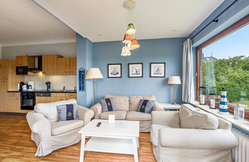Kronsgaard Apartment | Apartment 'Ostseeblick Fewo 4' with Private Terrace and Wi-Fi