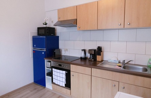 Finsterwalde Apartment | Apartment 'Peter' with central location, bathtub, Wi-Fi